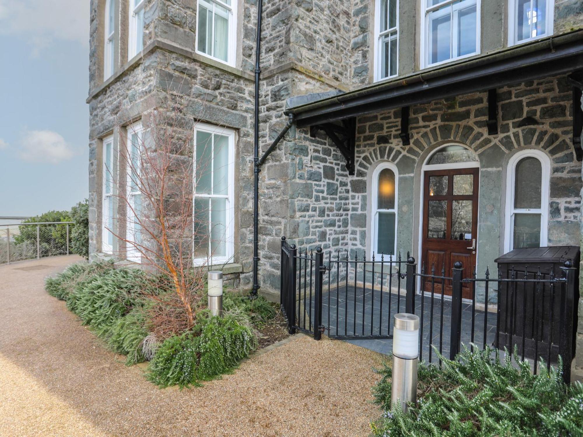 Harlech Apartments - Gwern Extérieur photo